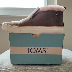 Womens TOMS Paxton Leather/faux fur sable size 7.5